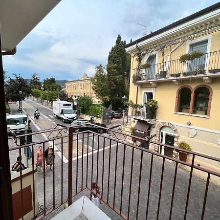 Dante Alighieri Apartment Bardolino Bagian luar foto
