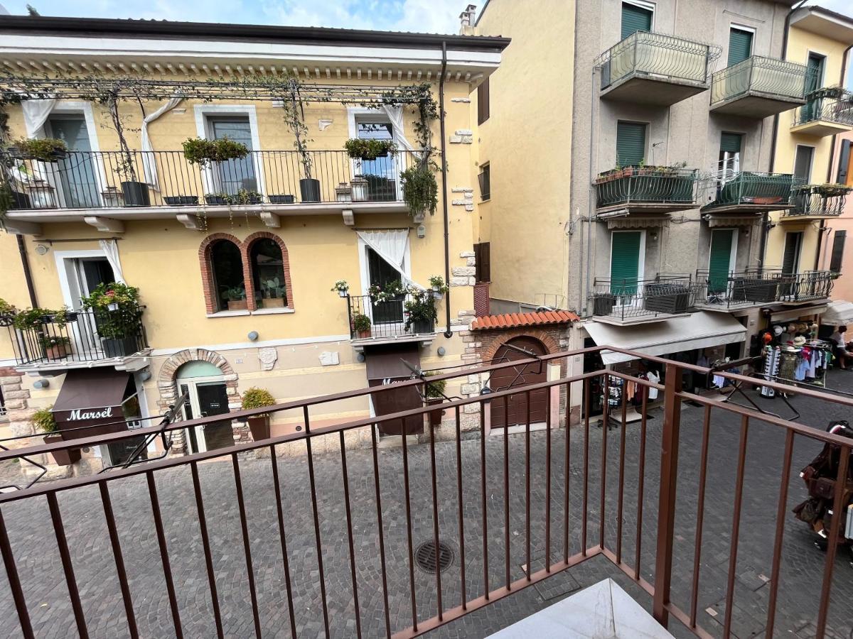 Dante Alighieri Apartment Bardolino Bagian luar foto